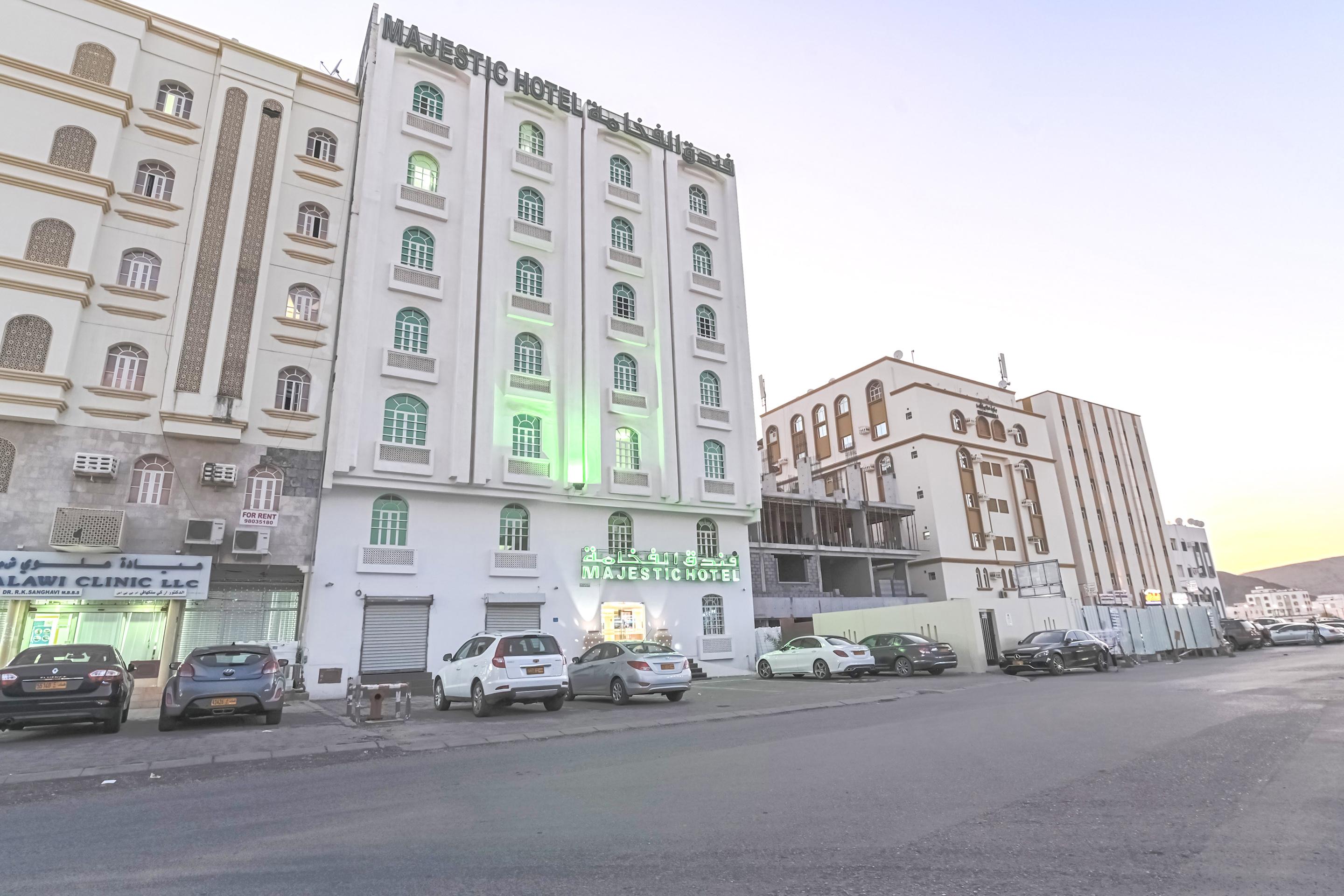 โอโย 117 มาเจสติก โฮเต็ล Hotel Wadi Kabir ภายนอก รูปภาพ