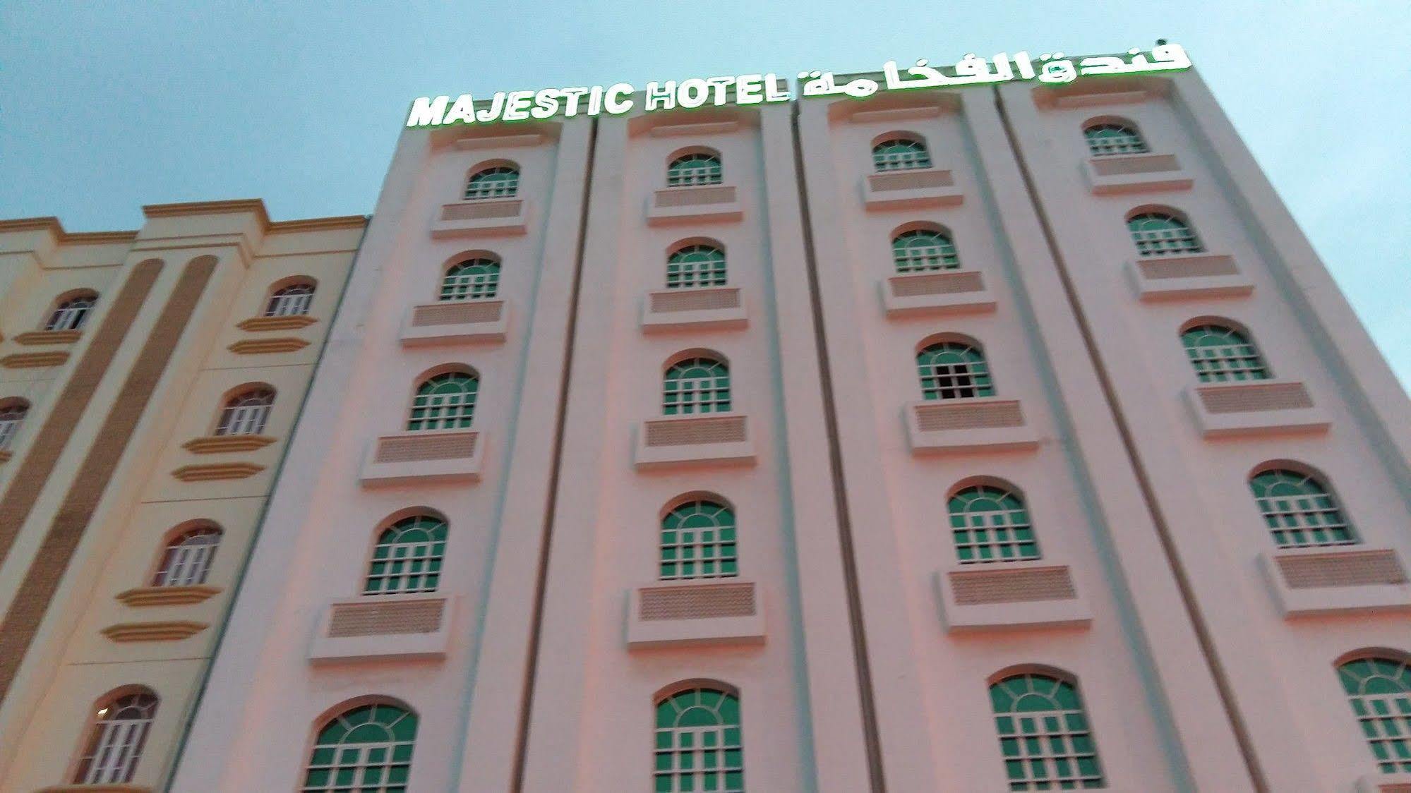 โอโย 117 มาเจสติก โฮเต็ล Hotel Wadi Kabir ภายนอก รูปภาพ